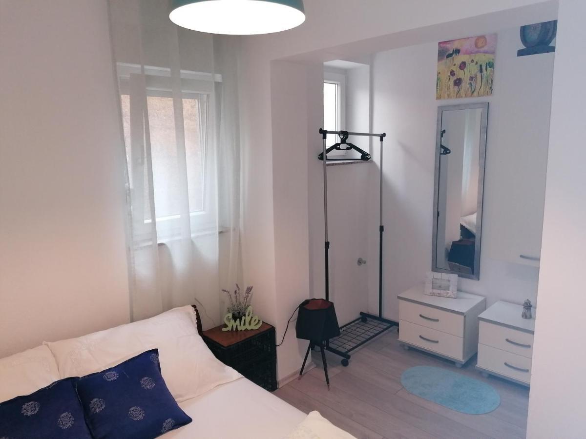 Apartmani Krijesnica Senj  Eksteriør bilde