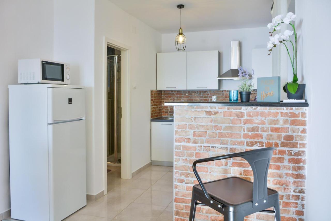 Apartmani Krijesnica Senj  Eksteriør bilde