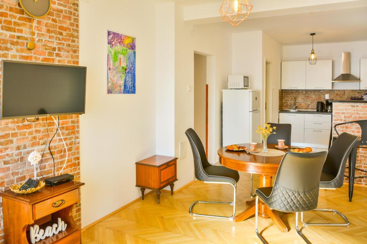 Apartmani Krijesnica Senj  Eksteriør bilde