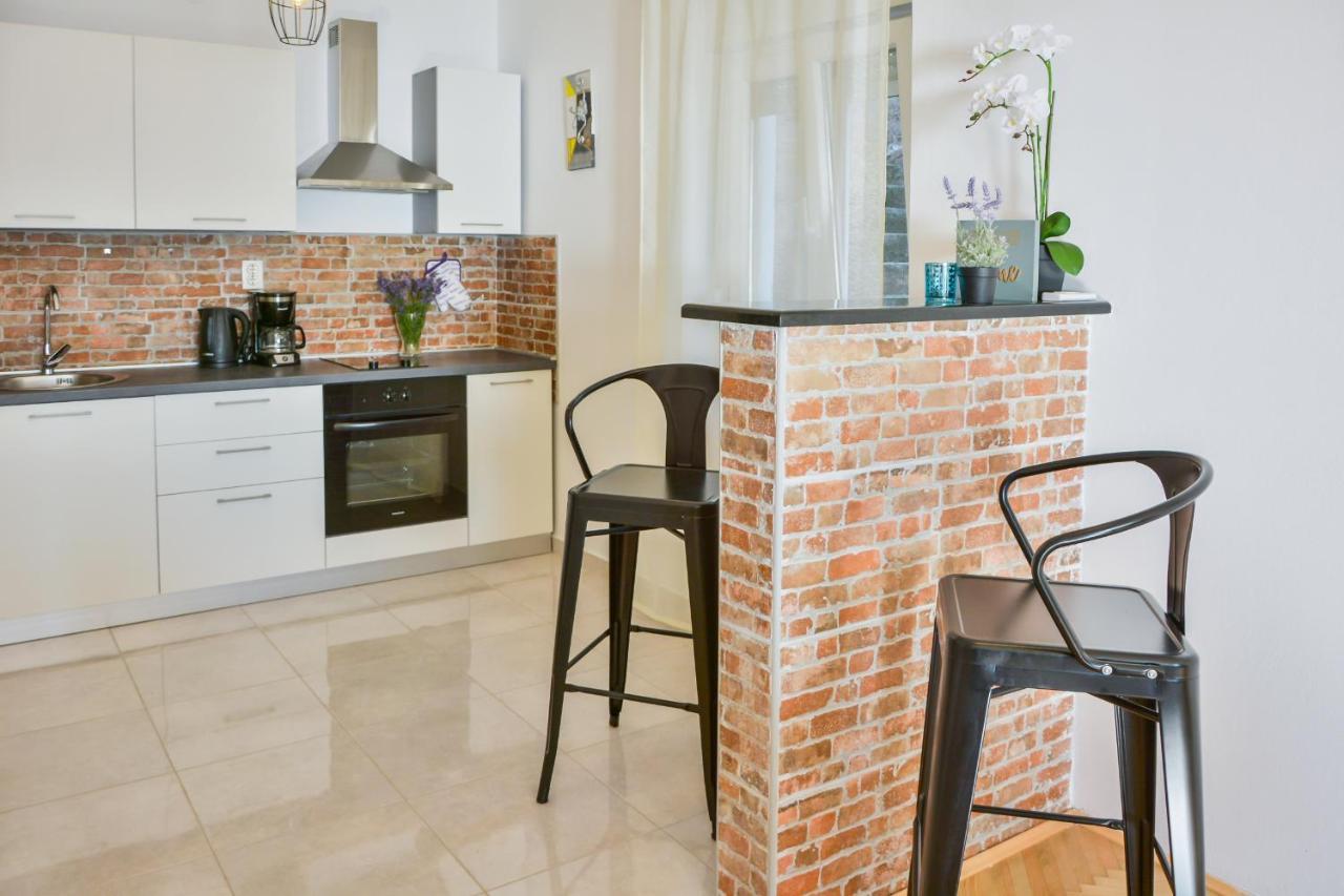 Apartmani Krijesnica Senj  Eksteriør bilde