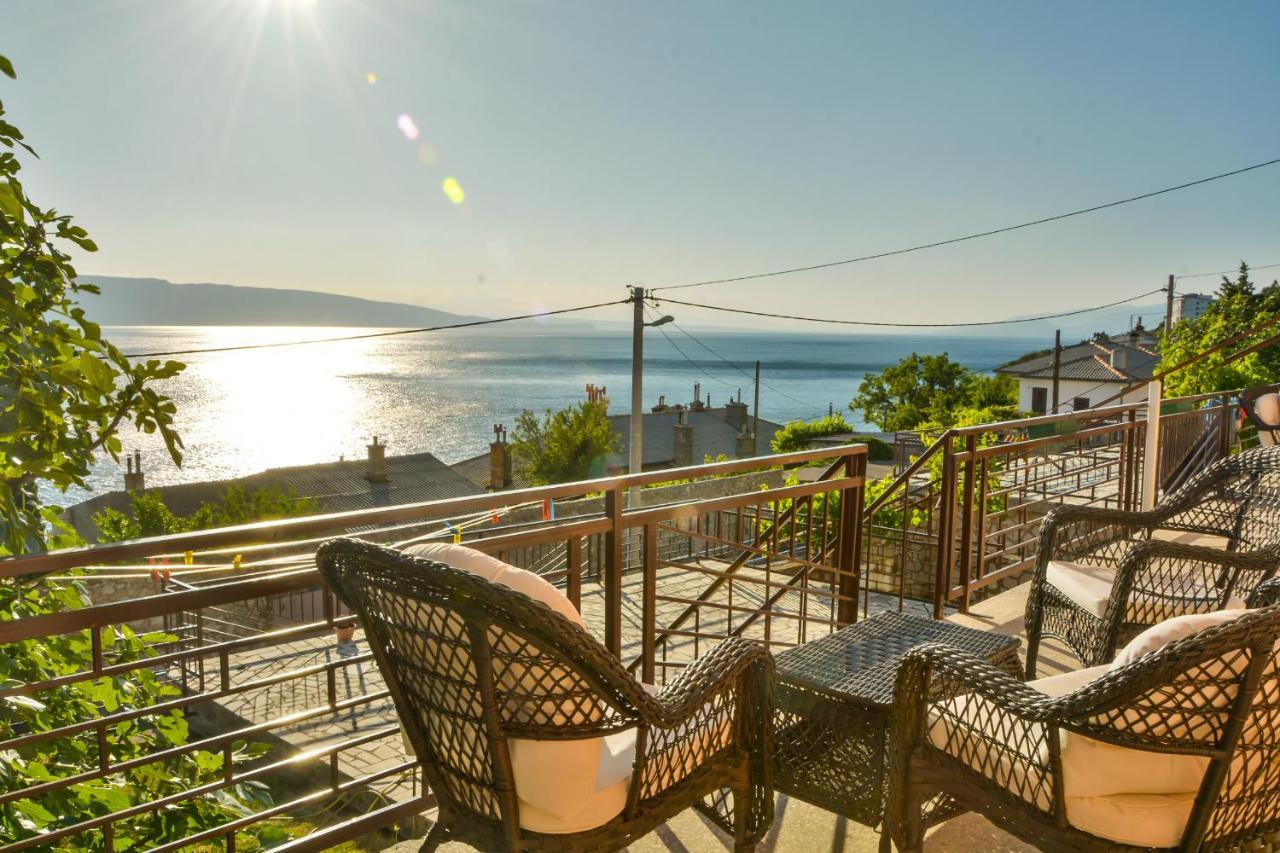 Apartmani Krijesnica Senj  Eksteriør bilde