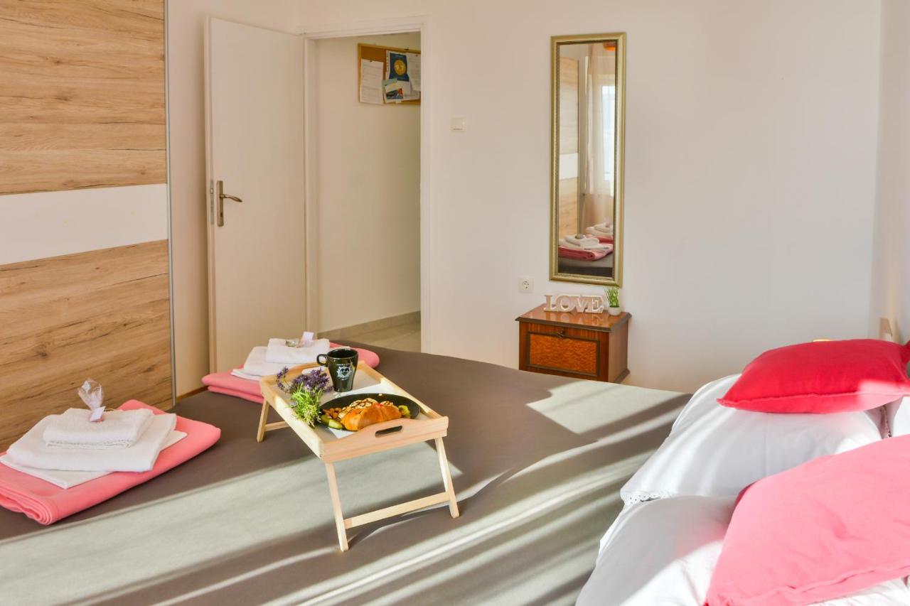 Apartmani Krijesnica Senj  Eksteriør bilde