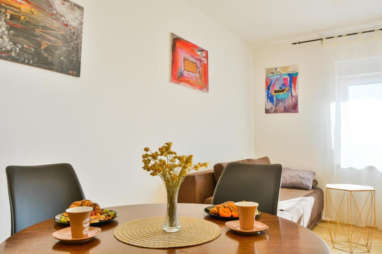 Apartmani Krijesnica Senj  Eksteriør bilde